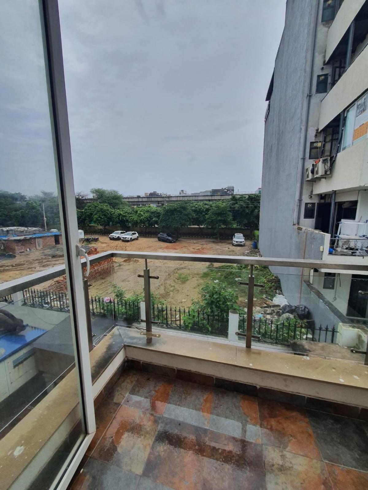 Mallenzo Suites Dlf Phase 1 Gurgaon Zewnętrze zdjęcie