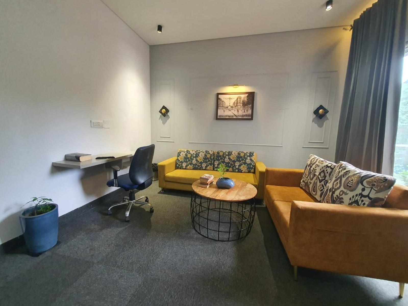 Mallenzo Suites Dlf Phase 1 Gurgaon Zewnętrze zdjęcie