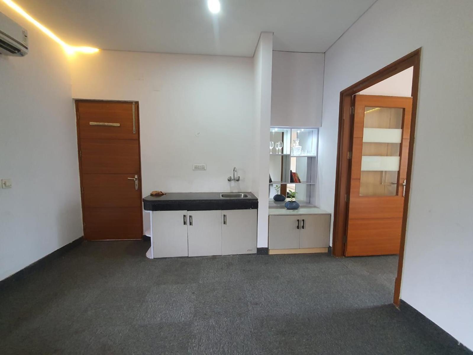 Mallenzo Suites Dlf Phase 1 Gurgaon Zewnętrze zdjęcie