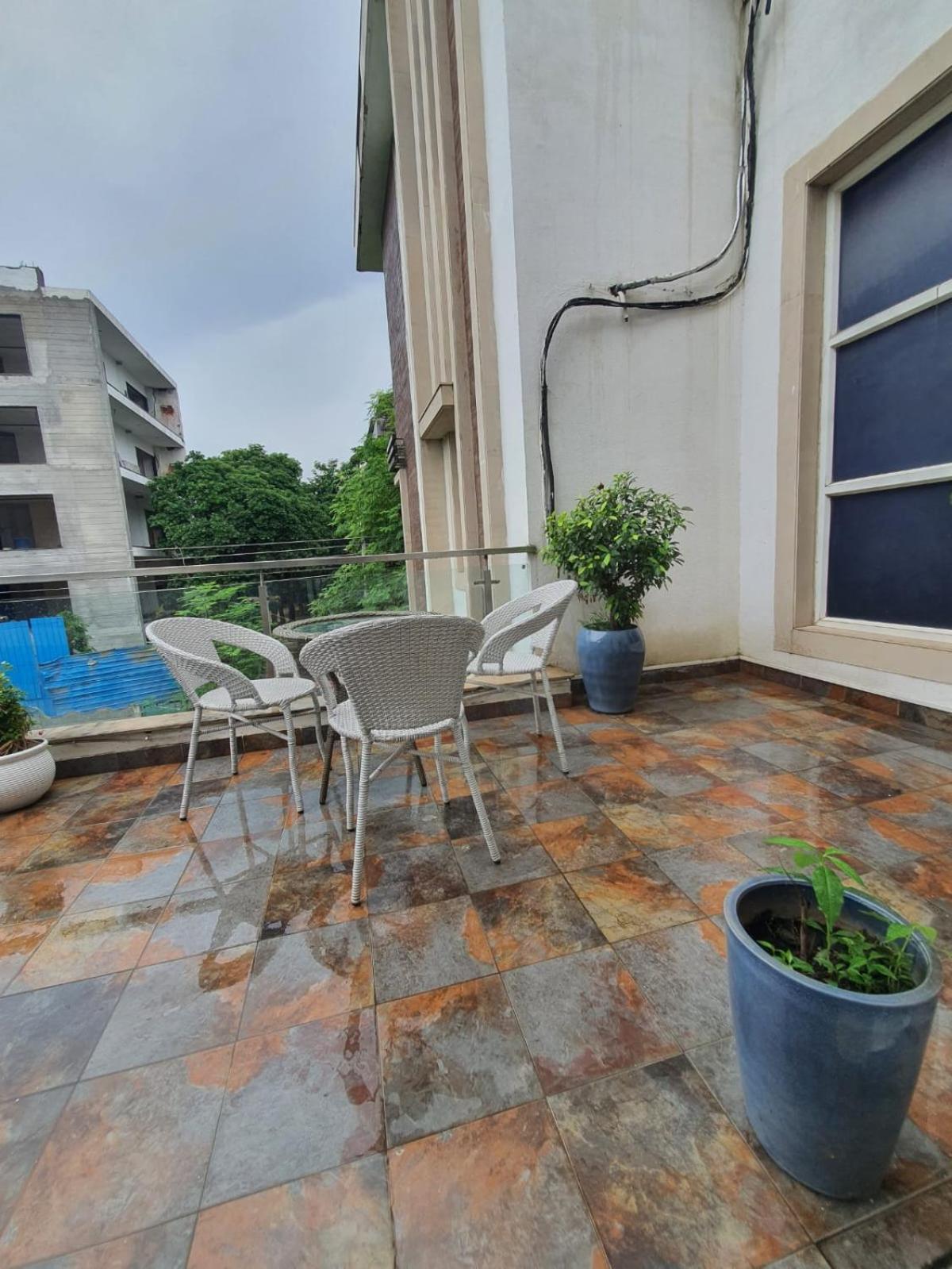 Mallenzo Suites Dlf Phase 1 Gurgaon Zewnętrze zdjęcie